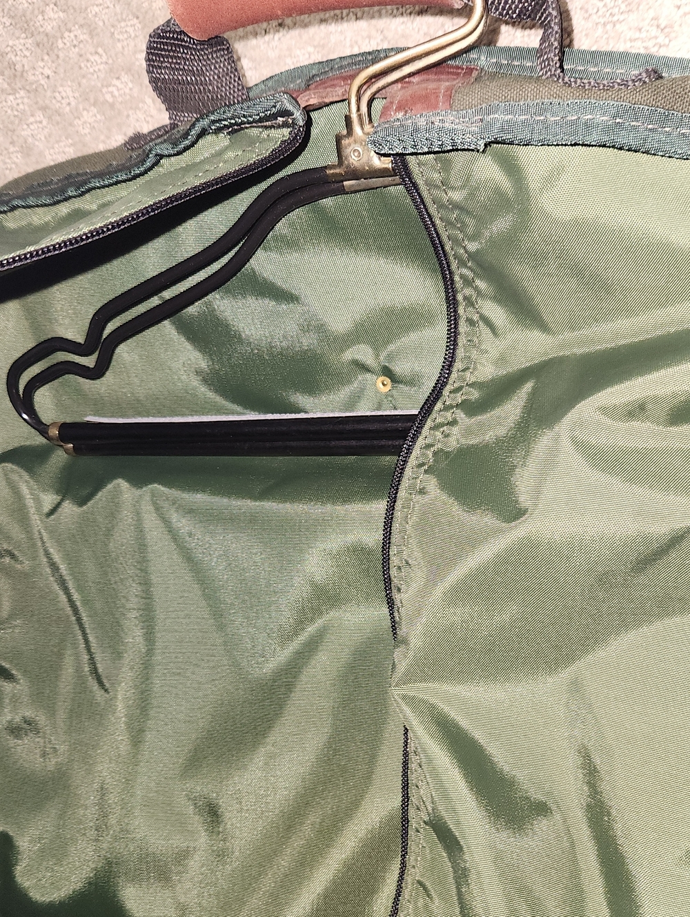 Orvis Dark Green Canvas Garment Bag with Brown Leather Accents - Picture 8 of 16